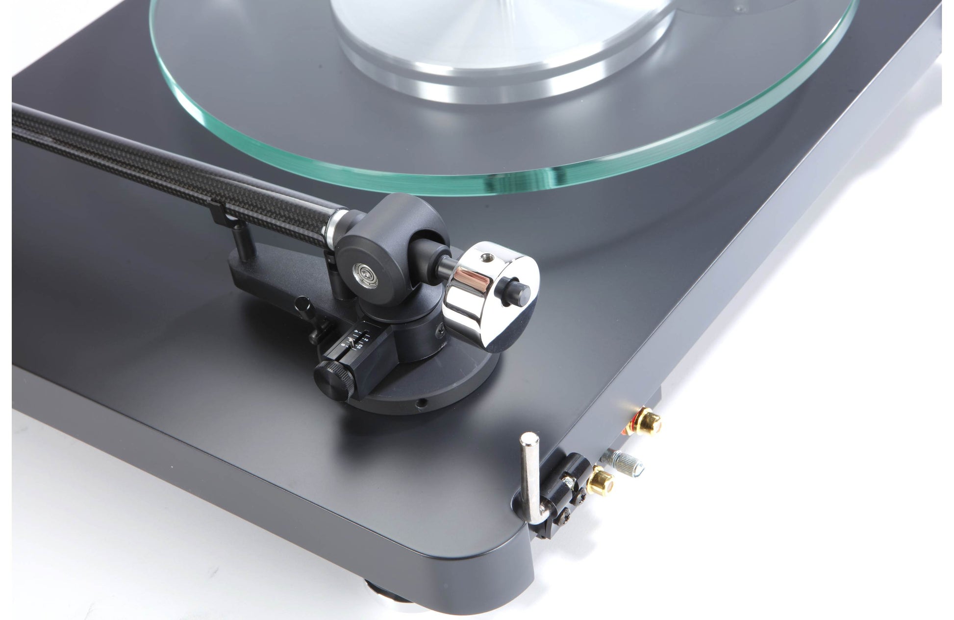 NAD C 588 Manual belt-drive turntable with factory-installed moving magnet phono cartridge - Just Audio HiFi