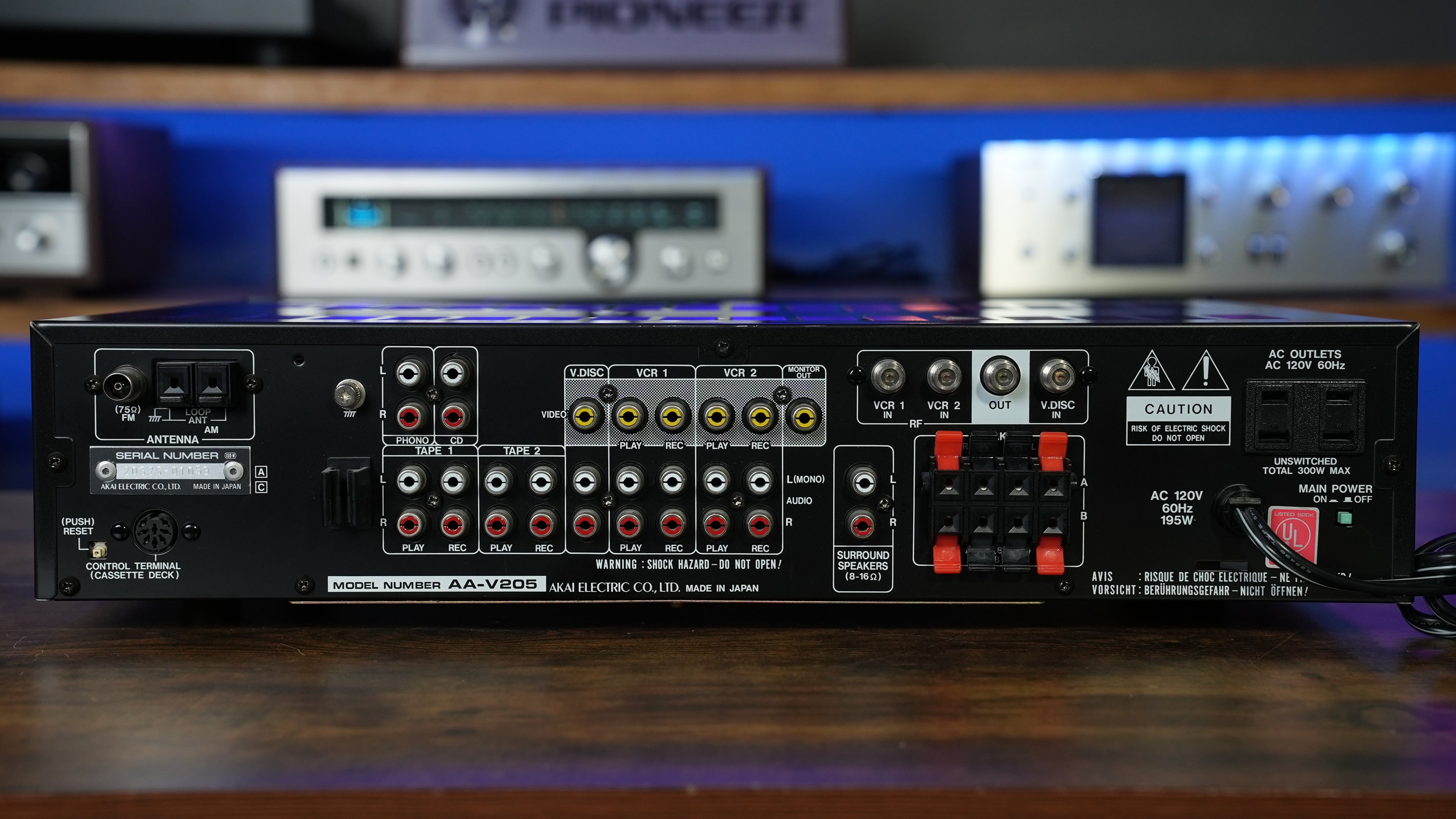 AAページ Akai AA-V205