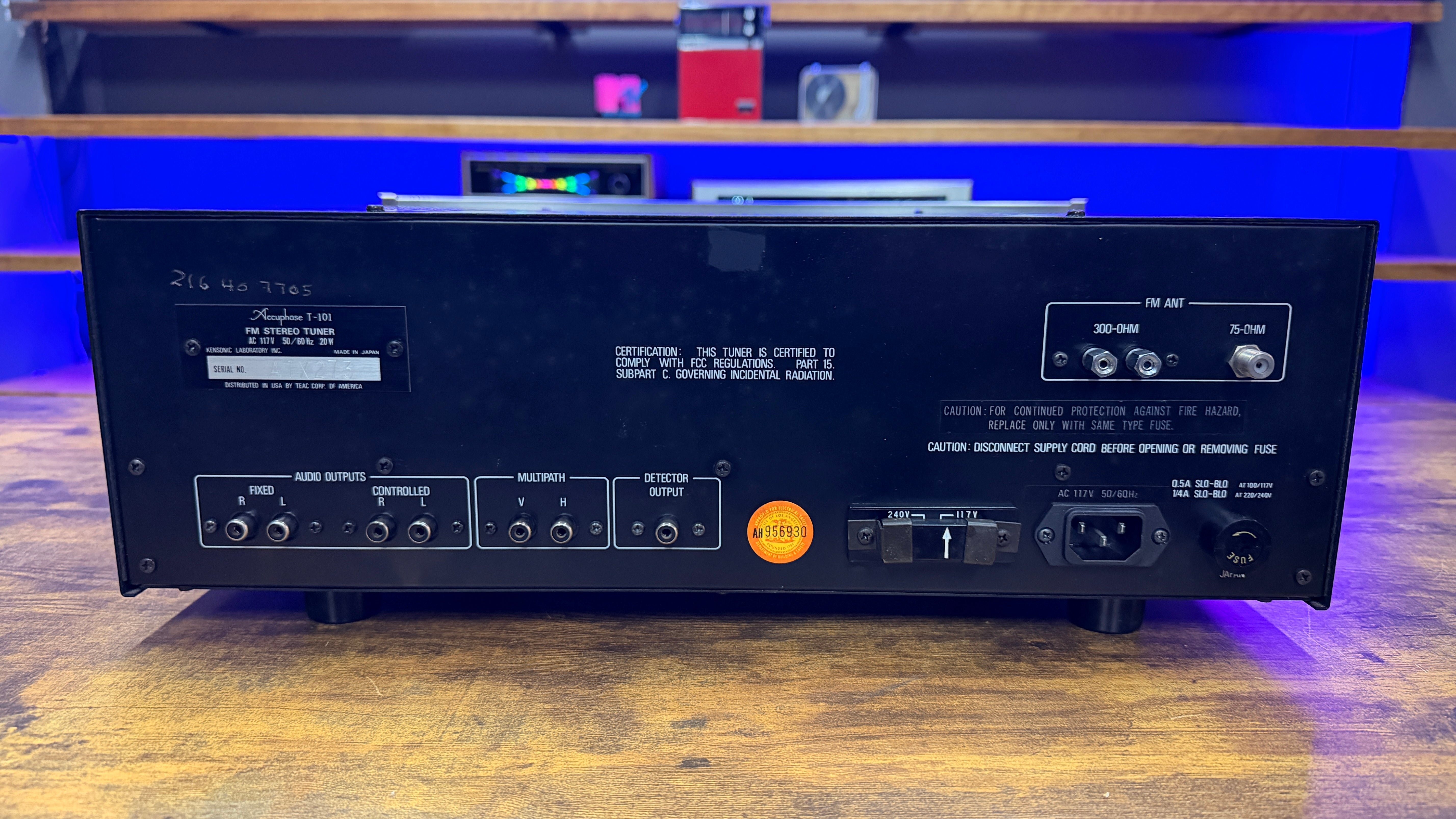 Accuphase アキュフェーズ T-101 FMステレオチューナー Accuphase T-101の仕様 アキュフェーズ