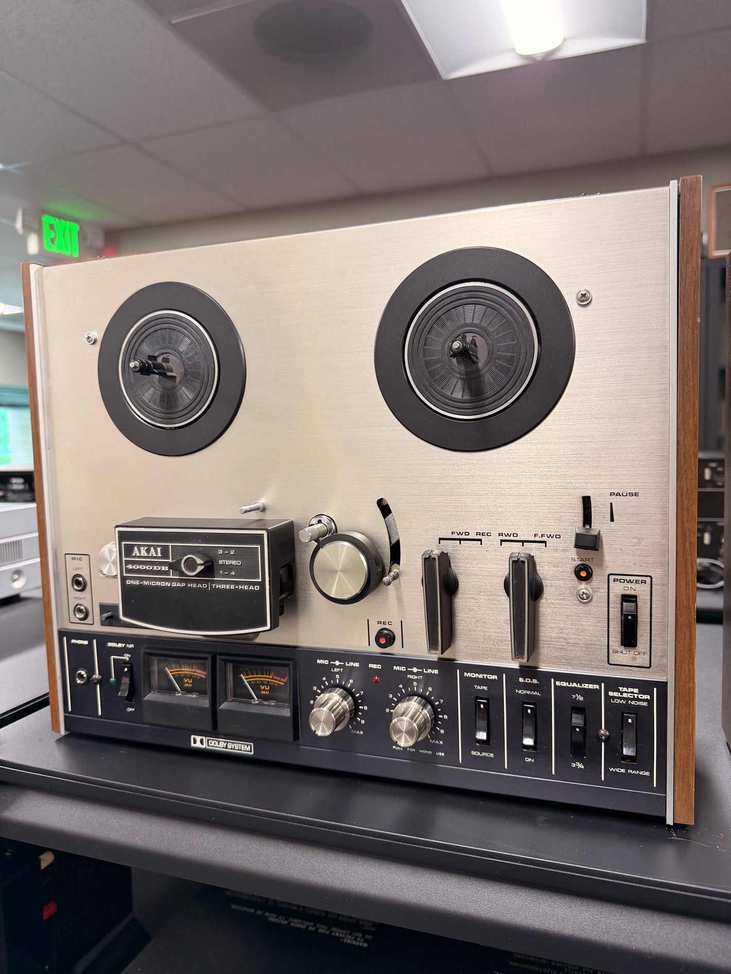 Akai 4000DB MKII *Local pickup only*