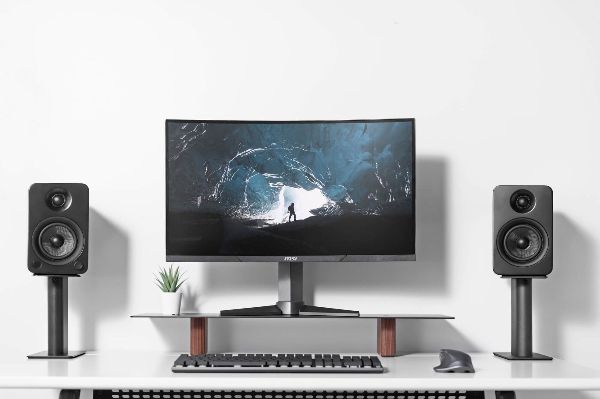 Kanto SP9 Desktop Speaker Stands - Just Audio HiFi